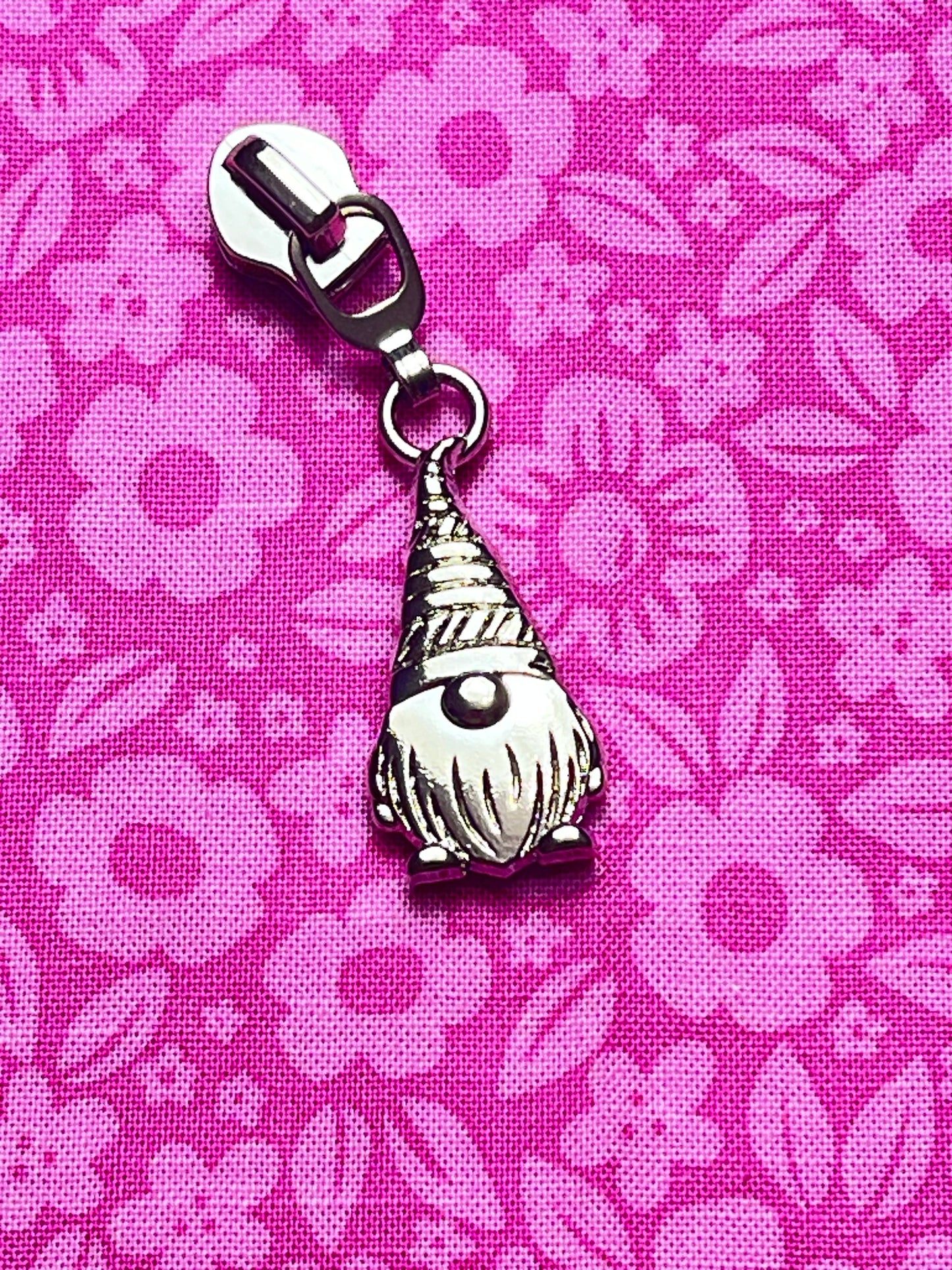 Gnome #5 Zipper Pull