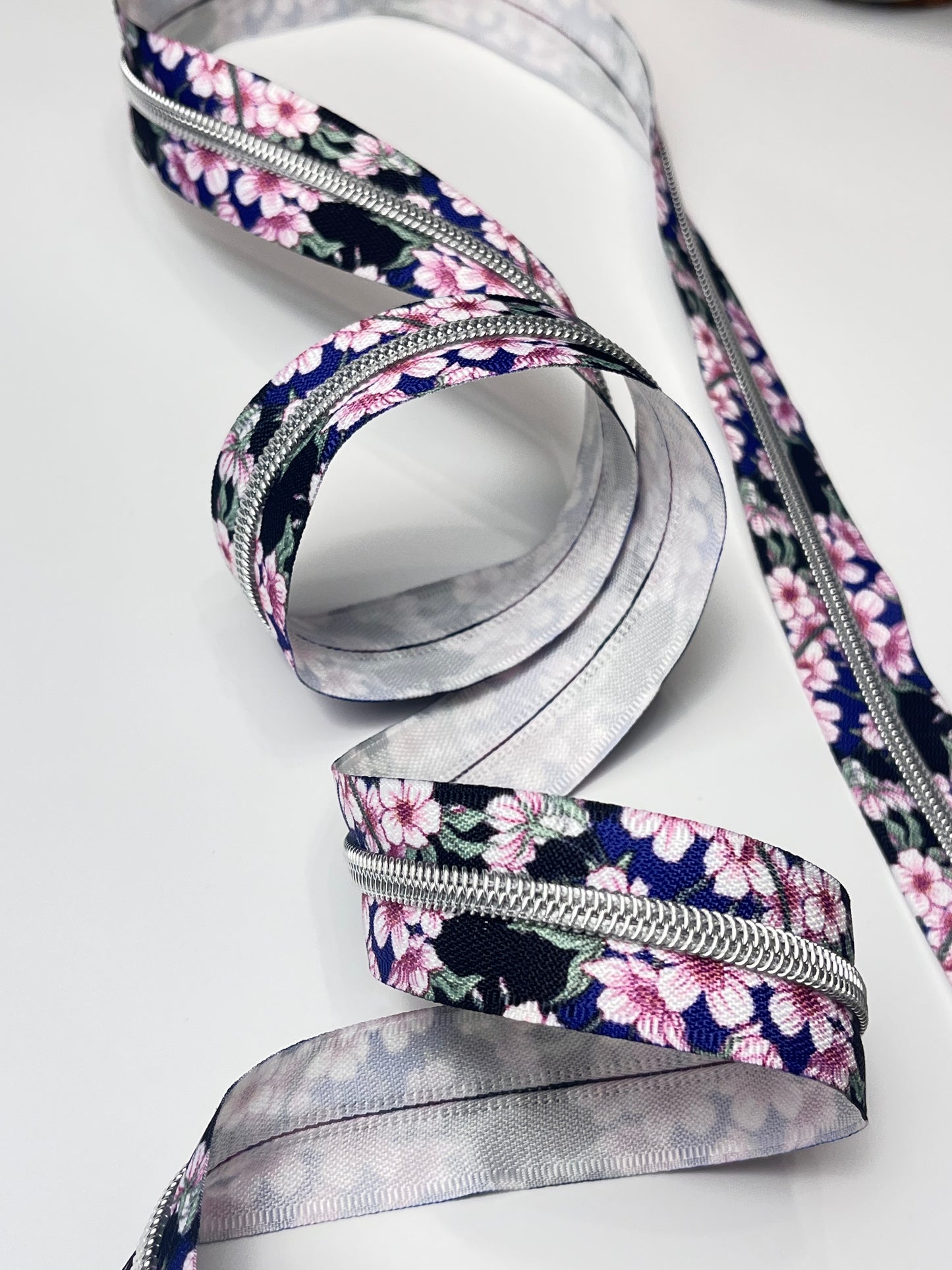 Floral with Silver-#5 Zipper Tape